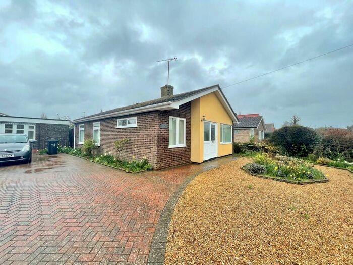 4 Bedroom Bungalow To Rent In Church Lane, South Wootton, PE30