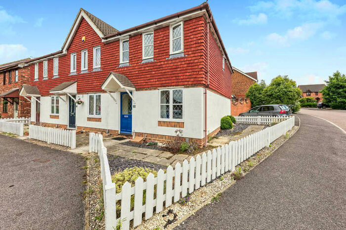 3 Bedroom End Of Terrace House To Rent In Hebbecastle Down, Warfield, RG42