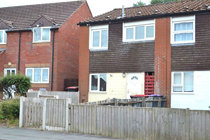 3 Bedroom Semi-Detached House For Sale In Cedar Close, Overdale, Telford, TF3
