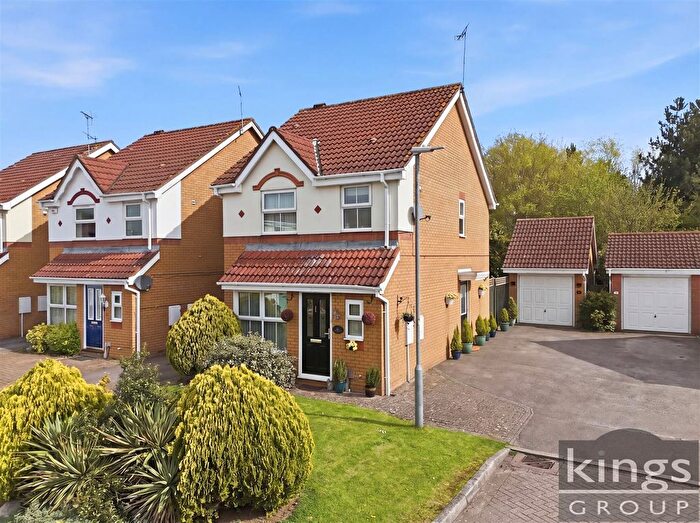 3 Bedroom Link Detached House For Sale In Challinor, Church Langley, CM17