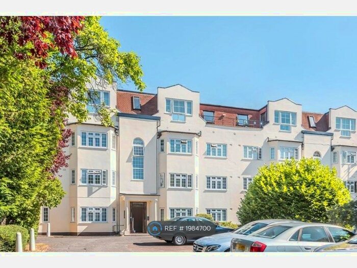 2 Bedroom Flat To Rent In Etchingham Court, London, N3