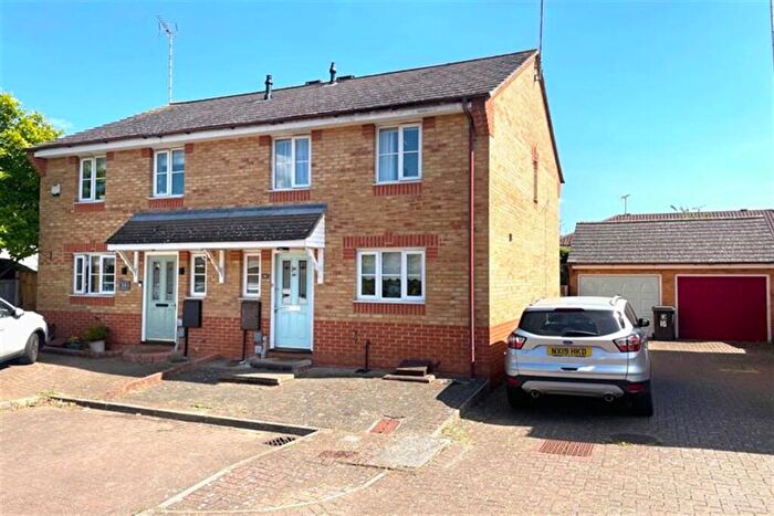 3 Bedroom Terraced House To Rent In Fairmeads, Loughton, IG10
