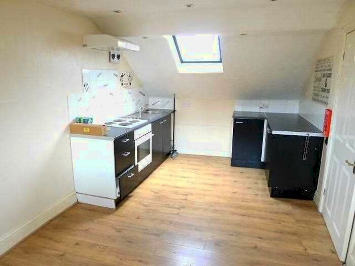 1 Bedroom Apartment To Rent In Kinmel Street, Rhyl, LL18