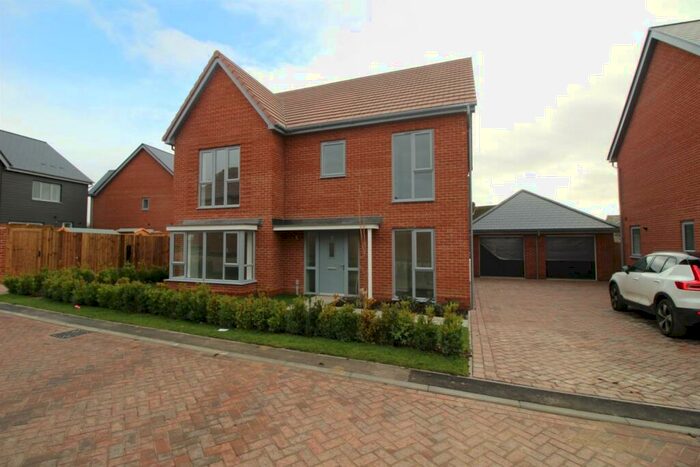4 Bedroom Detached House To Rent In Minikin Close, Coggeshall, CO6