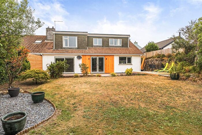 6 Bedroom Semi Detached House For Sale In Woodland Rise, Penryn, TR10