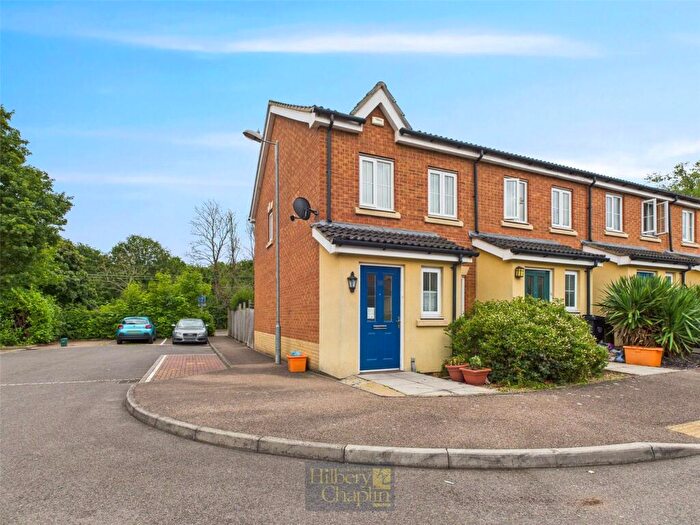 2 Bedroom End Of Terrace House For Sale In Beeston Courts, Basildon, Essex, SS15