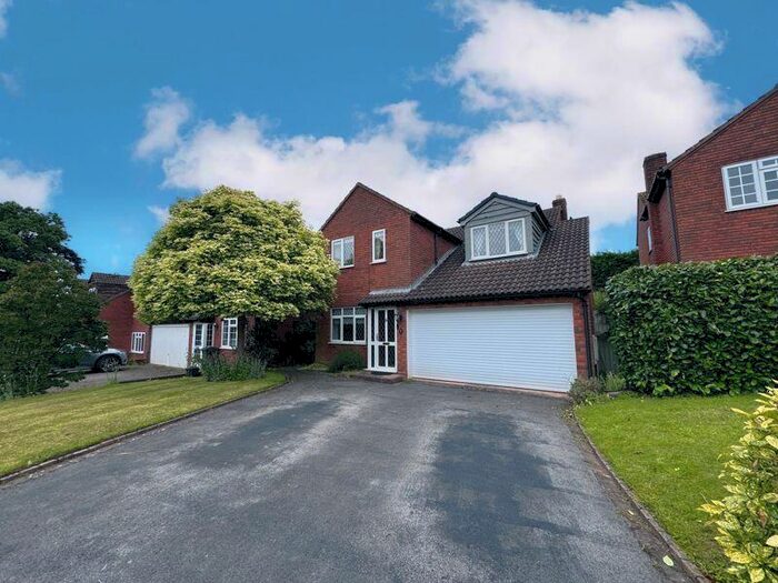 5 Bedroom Detached House For Sale In Tennyson Avenue, Four Oaks, Sutton Coldfield, B74