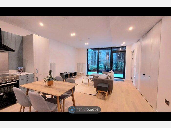 1 Bedroom Flat To Rent In Lewis House, Brentford, TW8