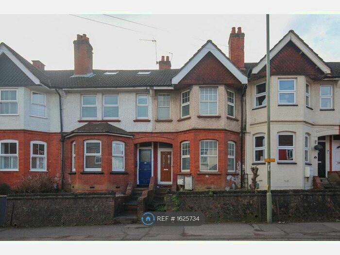 4 Bedroom Terraced House To Rent In Ash Road, Aldershot, GU12