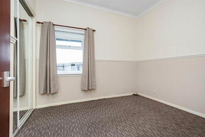 2 Bedroom Semi-Detached Bungalow For Sale In Rosebank Cottage North, Cross Roads, Halbeath, KY11