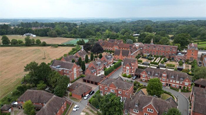 3 Bedroom End Of Terrace House For Sale In Abbey Gardens, Upper Woolhampton, Reading, Berkshire, RG7