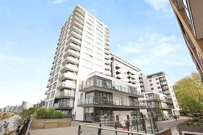 2 Bedroom Flat To Rent In Knights Tower, Wharf Street, London, SE8