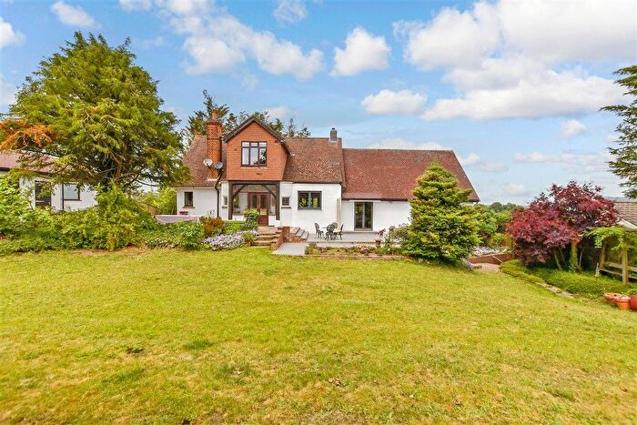 5 Bedroom Detached House For Sale In London Road, Ditton, Aylesford, Kent, ME20