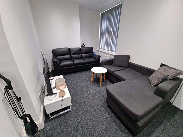 5 Bedroom House To Rent In Hanover Square, Leeds, LS3