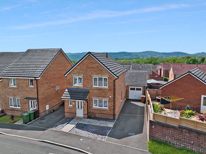 3 Bedroom Detached House For Sale In Kiln Field Drive, Bedwas, CF83