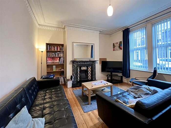 6 Bedroom Terraced House To Rent In Chester Street, Newcastle Upon Tyne, NE2