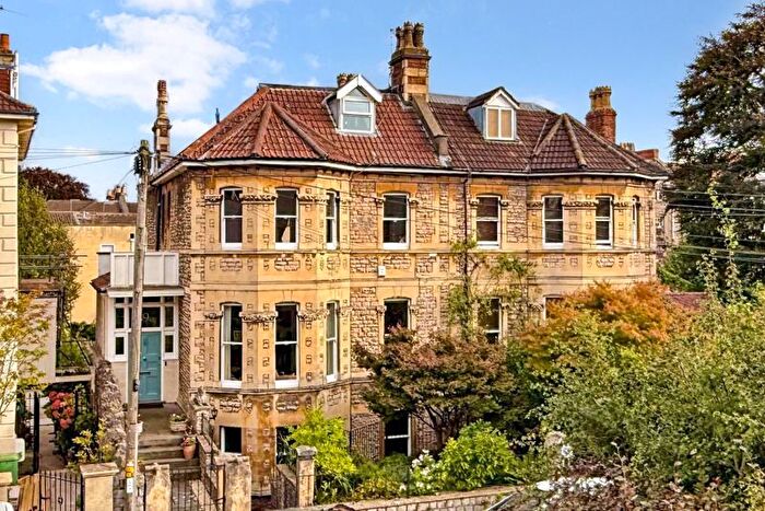 6 Bedroom Semi-Detached House For Sale In Wellington Park, Clifton, Bristol, BS8