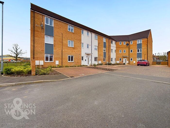 2 Bedroom Flat To Rent In Tipperary Avenue, Wymondham, NR18