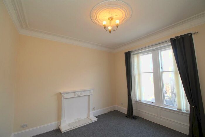 2 Bedroom Flat To Rent In Dempster Street, Greenock, PA15
