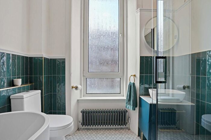 2 Bedroom Flat For Sale In /, Westclyffe Street, Shawlands, G41