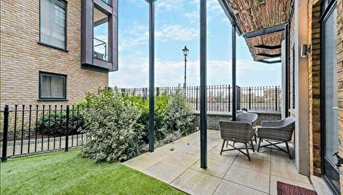 2 Bedroom Flat To Rent In Palace Wharf, Fulham, W6