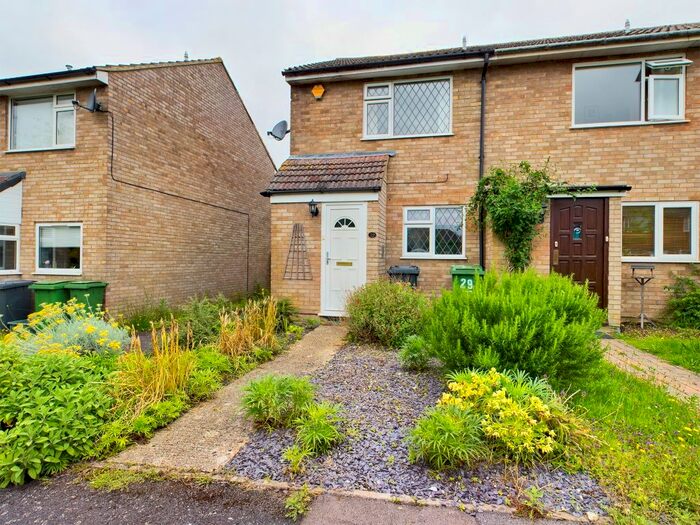 2 Bedroom End Of Terrace House To Rent In (Copy Of) Arundel Gardens, Basingstoke, RG23