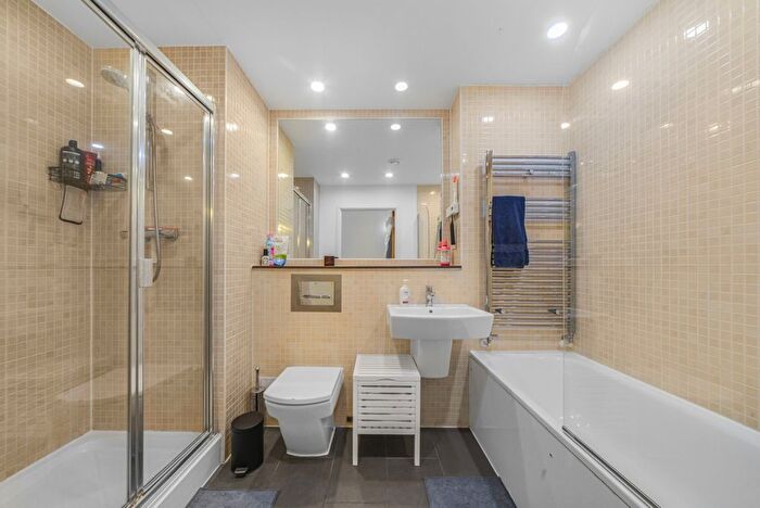 1 Bedroom Flat For Sale In Laban Walk, London, SE8