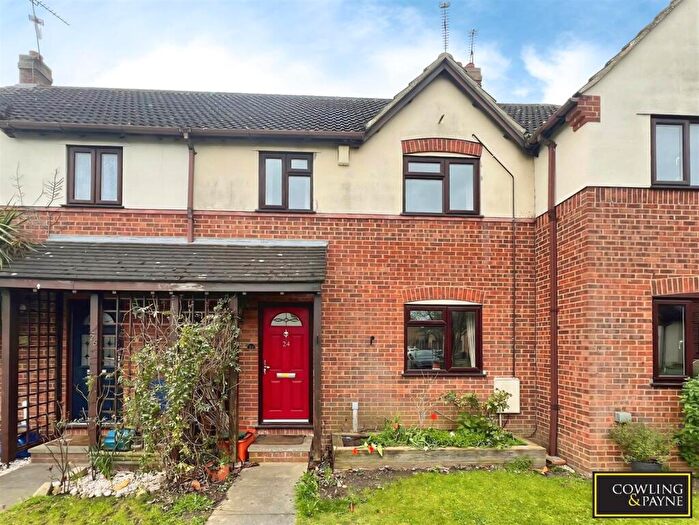 2 Bedroom Terraced House To Rent In Heathercroft Road, Wickford, SS11