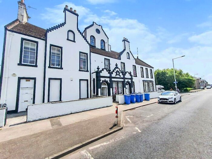 2 Bedroom Flat To Rent In Wellesley Road, Methil, Leven, KY8