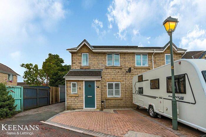4 Bedroom Semi-Detached House For Sale In Loxley Gardens, Burnley, BB12