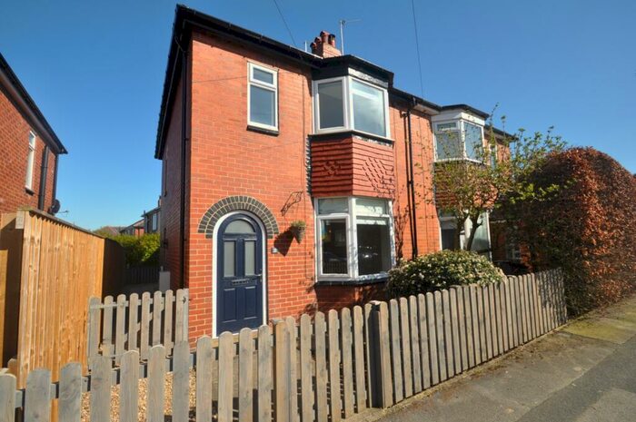 3 Bedroom Semi-Detached House To Rent In College Street, Harrogate, North Yorkshire, HG2