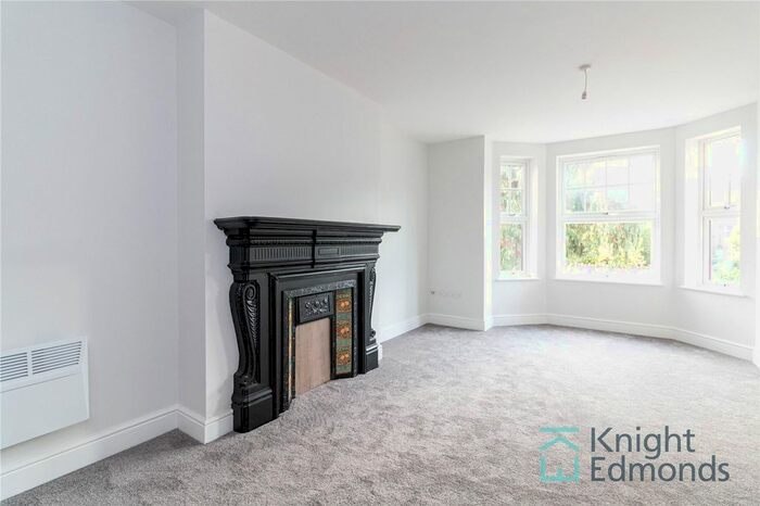 2 Bedroom Flat To Rent In Buckland Road, Maidstone, ME16