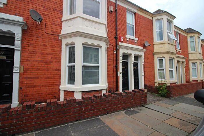 3 Bedroom Flat To Rent In Hazelwood Avenue, Jesmond, Newcastle Upon Tyne, NE2