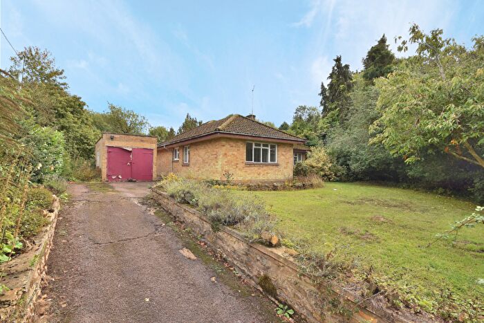 3 Bedroom Bungalow To Rent In Harbidges Lane, Long Buckby, Northampton, NN6