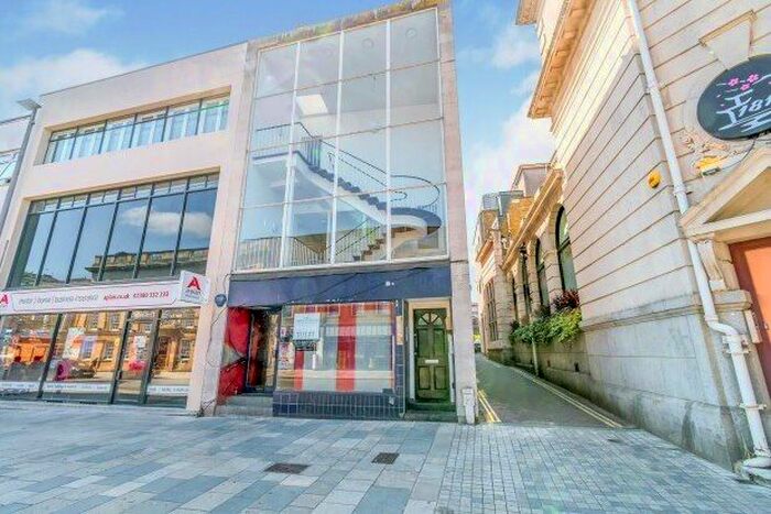 1 Bedroom Flat To Rent In High Street, Southampton, SO14