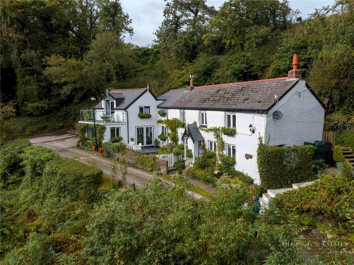 4 Bedroom Detached House For Sale In Dinhams Bridge, St. Mabyn, Bodmin, Cornwall, PL30