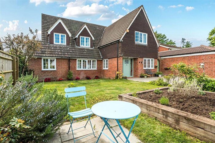 4 Bedroom Detached House For Sale In Knottocks End, Beaconsfield, Buckinghamshire, HP9