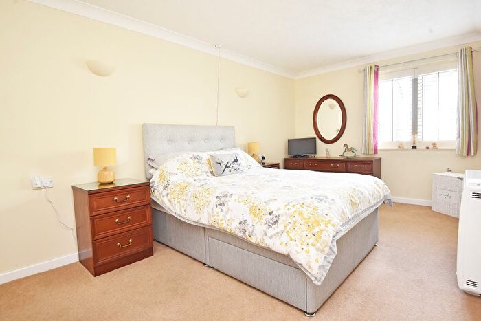 2 Bedroom Flat For Sale In East Parade, Harrogate, HG1