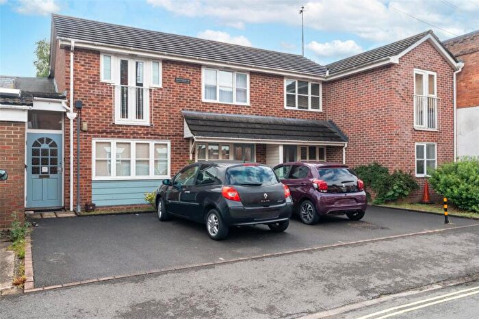 1 Bedroom Apartment To Rent In Crescent Road, Wimborne, Dorset, BH21