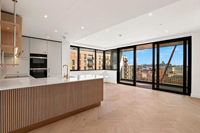 3 Bedroom Flat To Rent In Engine House Way, Chalk Farm, NW1