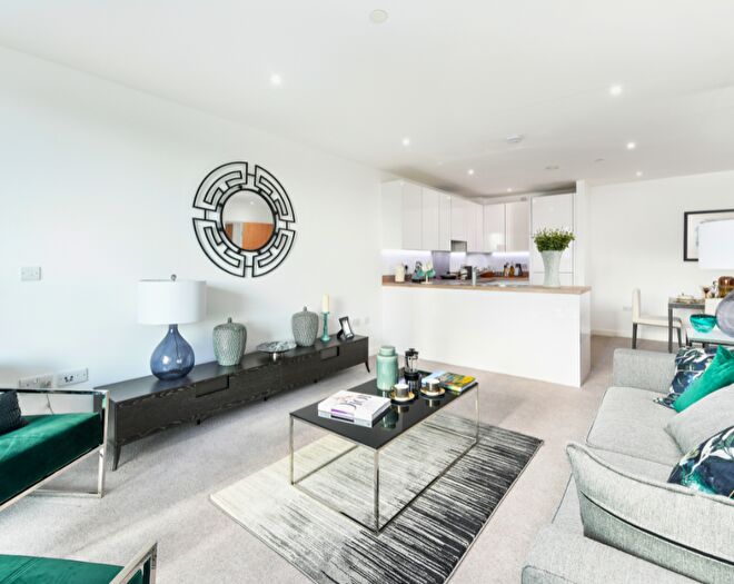 2 Bedroom Flat To Rent In Sutton Plaza, SM1