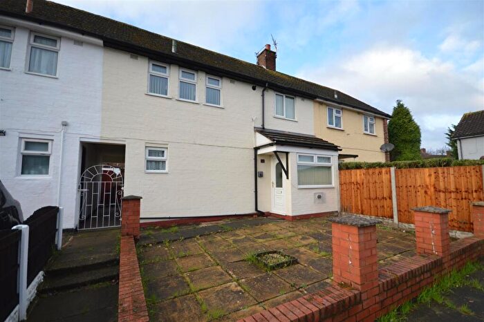 3 Bedroom Terraced House For Sale In Bridge Farm Close, Wirral, CH49