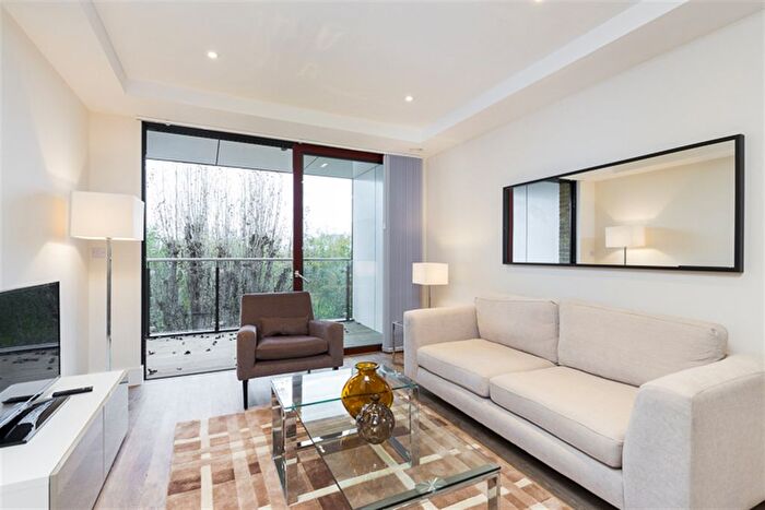 1 Bedroom Flat To Rent In George View, Knaresborough Drive, SW18