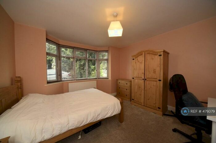 5 Bedroom Semi-Detached House To Rent In Cressex Road, High Wycombe, HP12