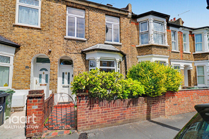 3 Bedroom Terraced House For Sale In Ivy Road, Walthamstow, E17