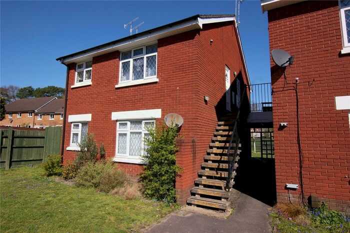 1 Bedroom Flat To Rent In Goldfinch Road, Poole, Dorset, BH17