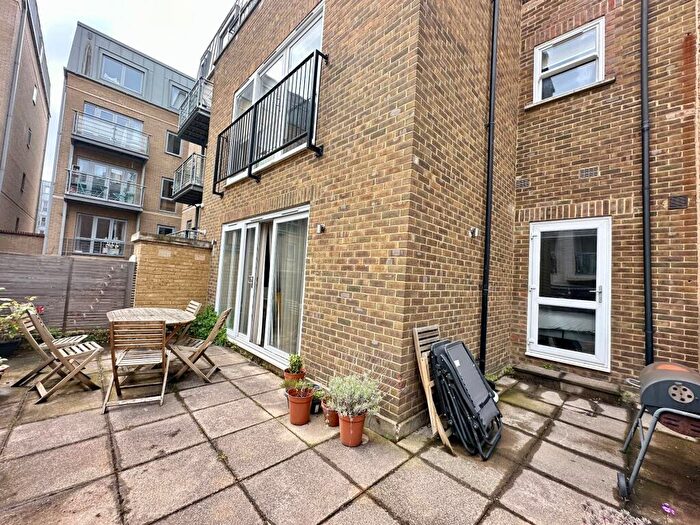 1 Bedroom Apartment To Rent In Seven Sisters Road, London, N4