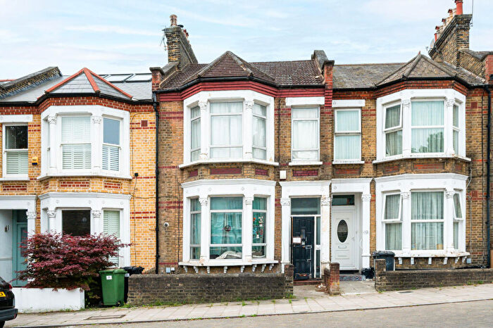 4 Bedroom Terraced House For Sale In Aspinall Road, Brockley, London, SE4