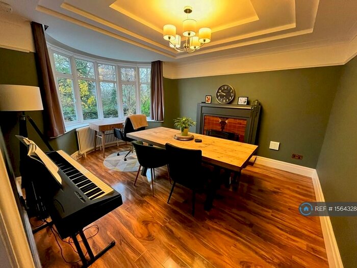 4 Bedroom Detached House To Rent In Moss Lane, Middleton, Manchester, M24