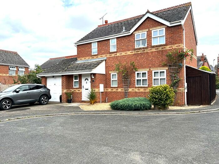 4 Bedroom Detached House For Sale In Gipson Close, Chatteris, Cambs, PE16